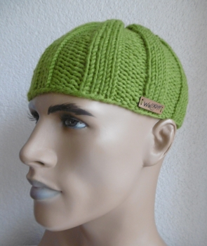 Man cap May green