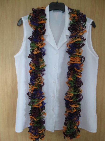 Frill-scarf-color